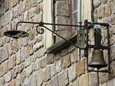 Le Beyrac sa fontaine, son ecole4